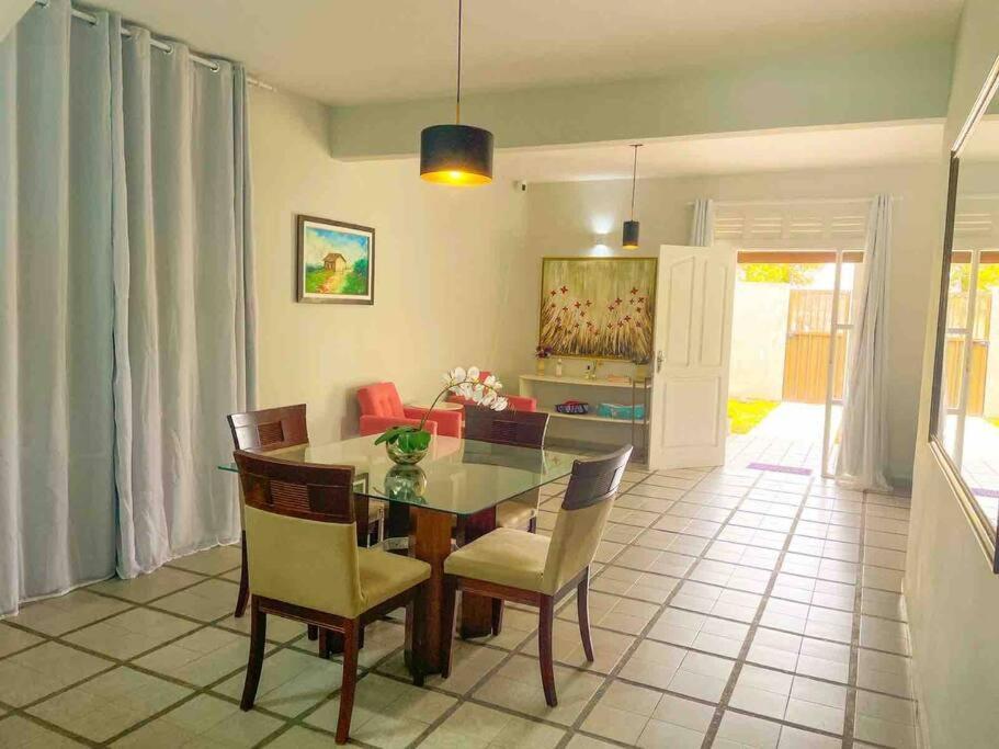 Casa A 170M Da Praia Com Vista Para O Mar イリェウス エクステリア 写真
